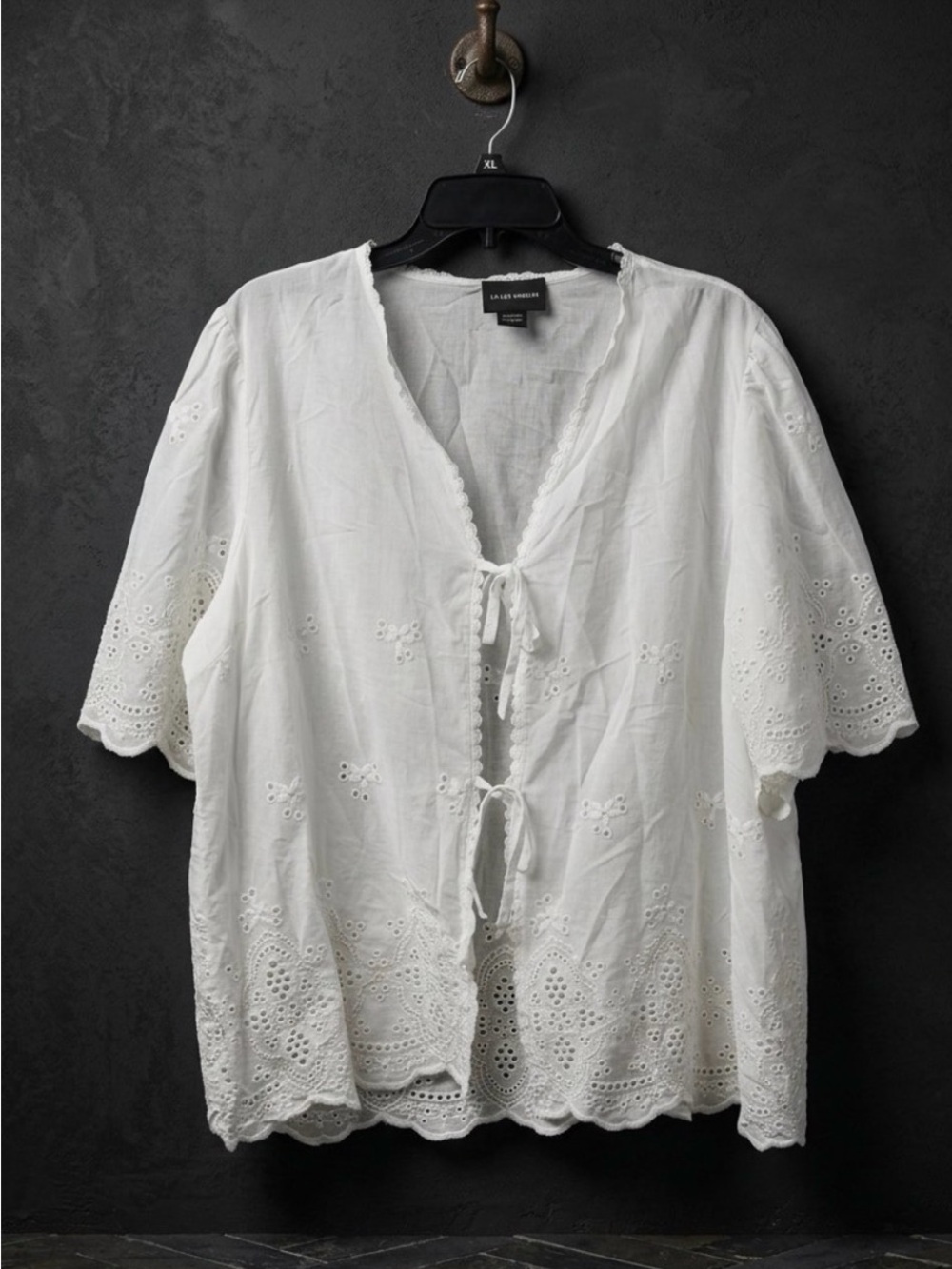 Liv Los Angeles 1X WHITE Eyelet Tie-Front Cotton Blouse shirt NWOT